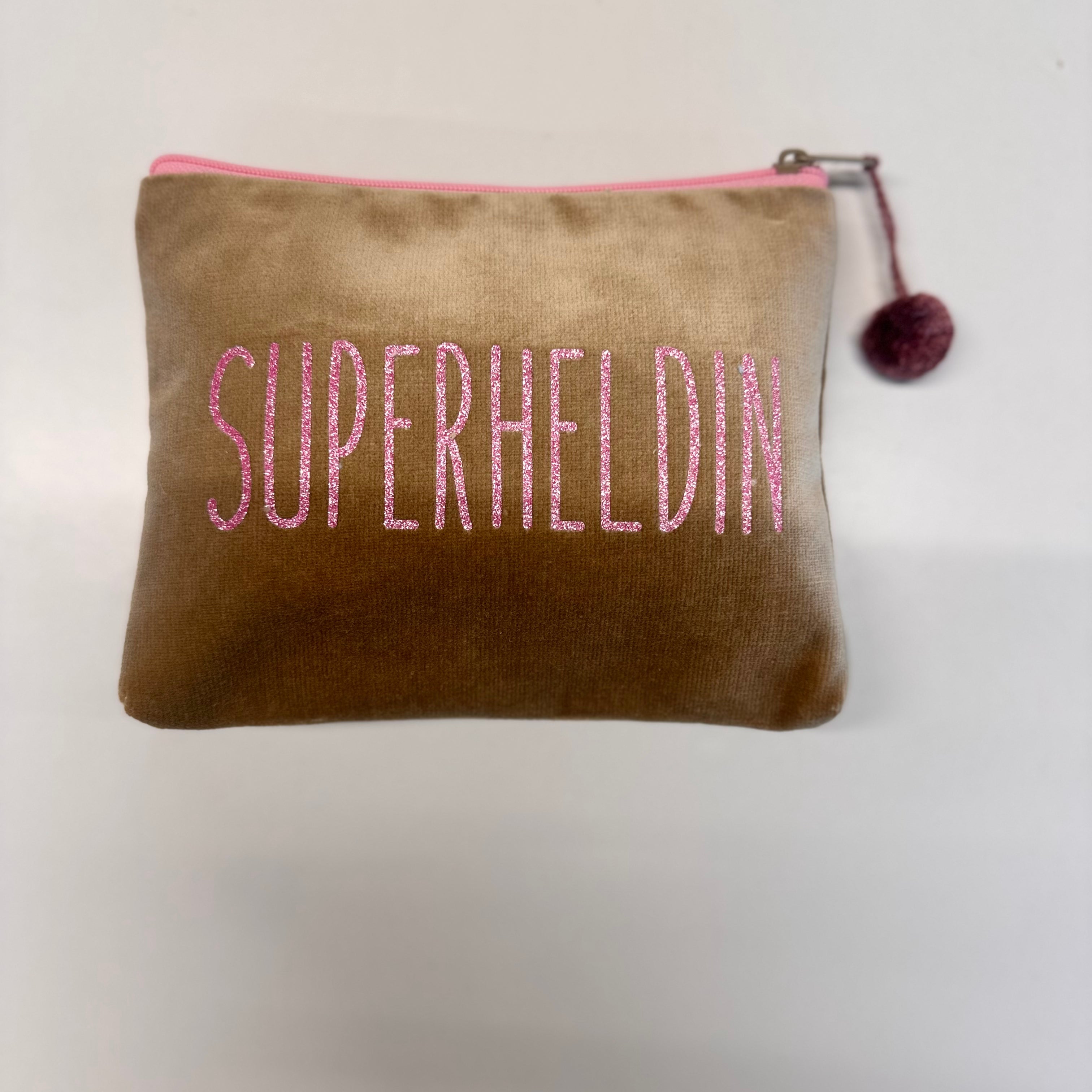 Kosmetiktasche Superheldin